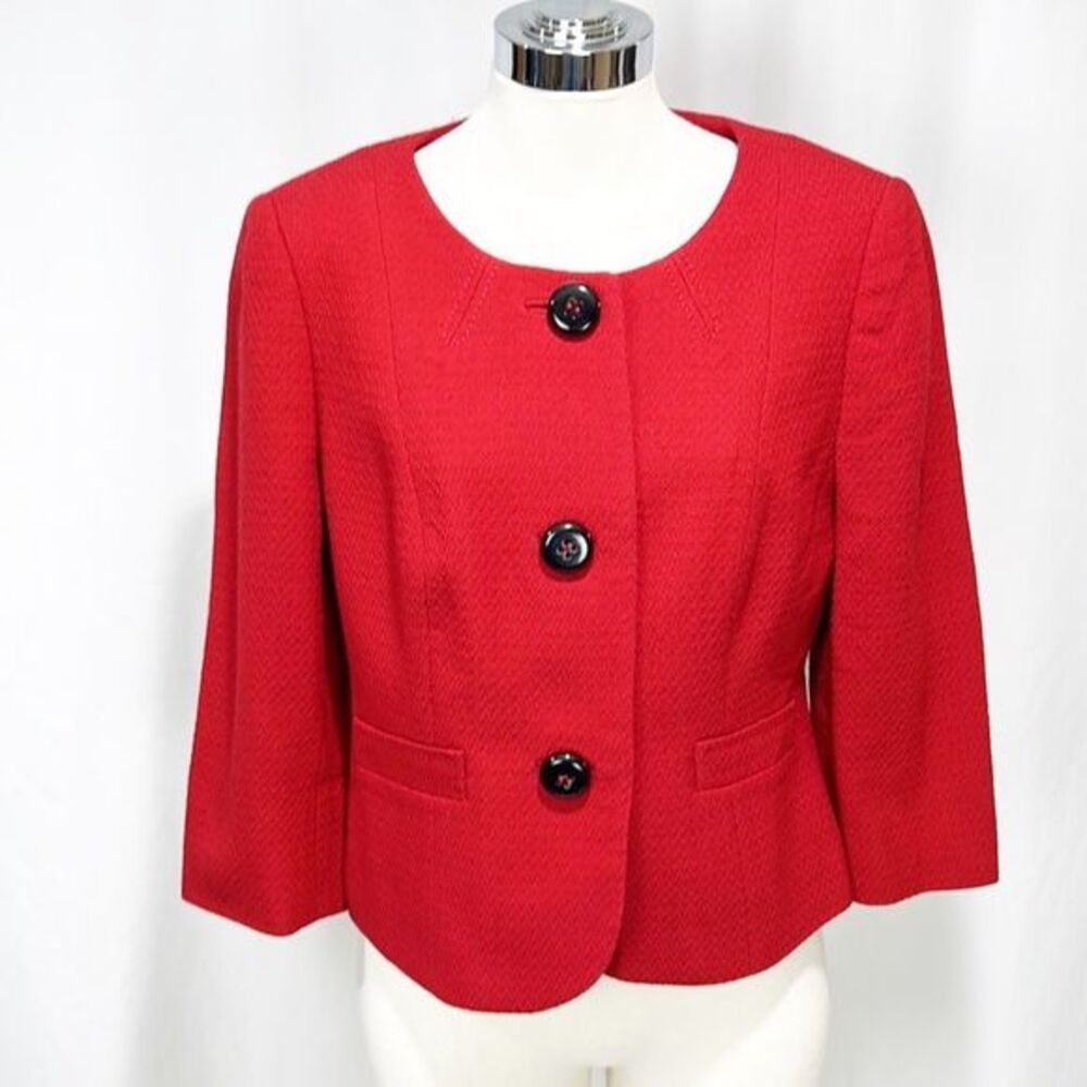 Ann Taylor Women’s Textured Wool Blazer w Black Buttons Cropped size 8